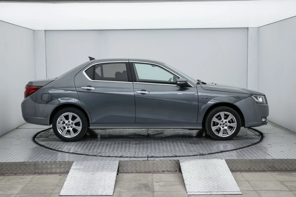 خرید و فروش ایران خودرو دنا پلاس توربو اتوماتیک مدل 1401 نقد و اقساط