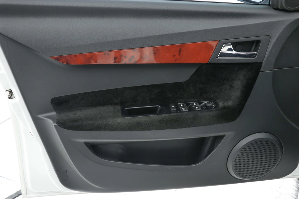 خرید و فروش ایران خودرو دنا پلاس توربو اتوماتیک مدل 1400 نقد و اقساط