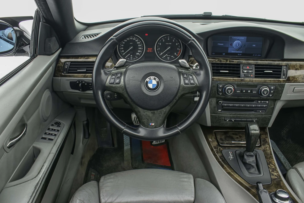 خرید و فروش ب ام و سری 3 کروک 335i مدل 2009 نقد و اقساط