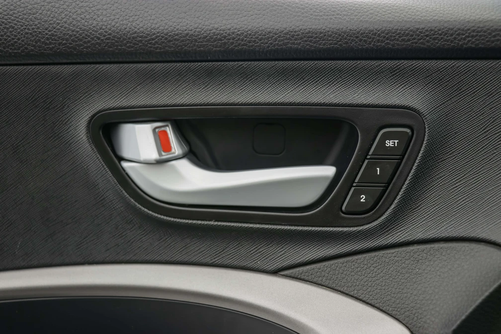 خرید و فروش هیوندای سانتافه (ix45) DM - 2400 - MPI - دو دیفرانسیل - فول مدل 2014 نقد و اقساط