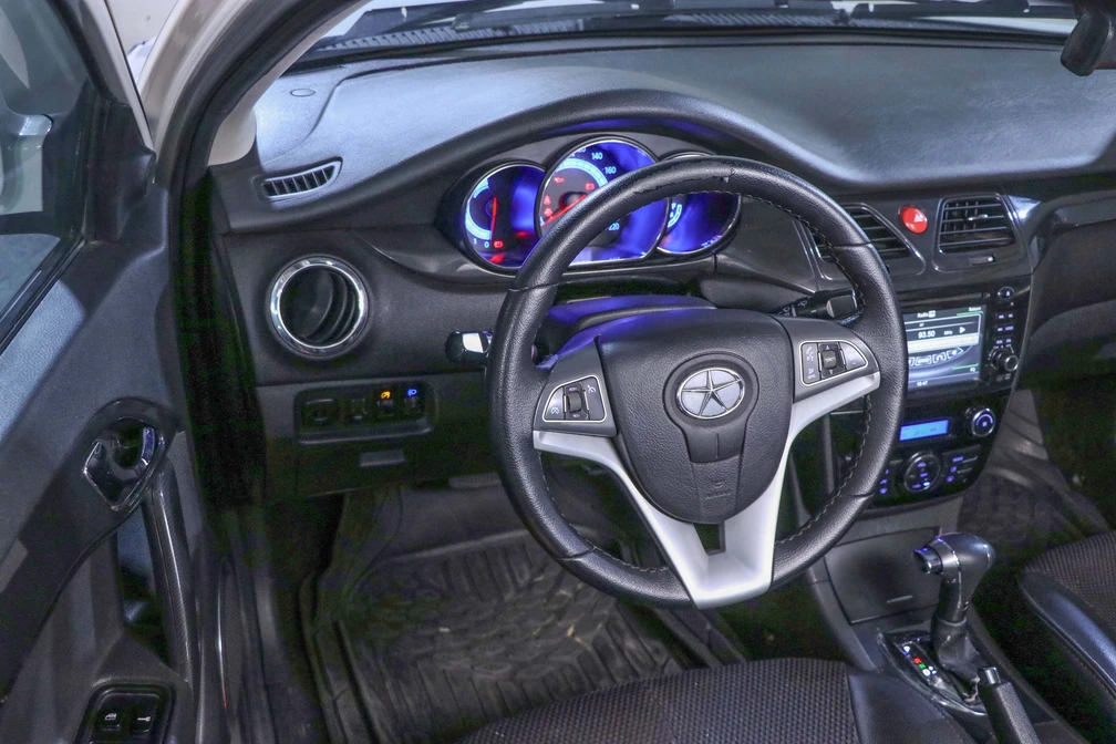 خرید و فروش جک J5 1800 - اتوماتیک مدل 1394 نقد و اقساط خرید و فروش جک J5 1800 - اتوماتیک مدل 1394 نقد و اقساط