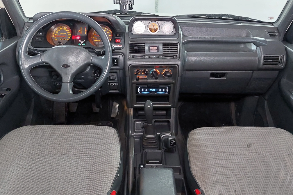 خرید و فروش میتسوبیشی پاجرو دو در فول مدل 1992 نقد و اقساط