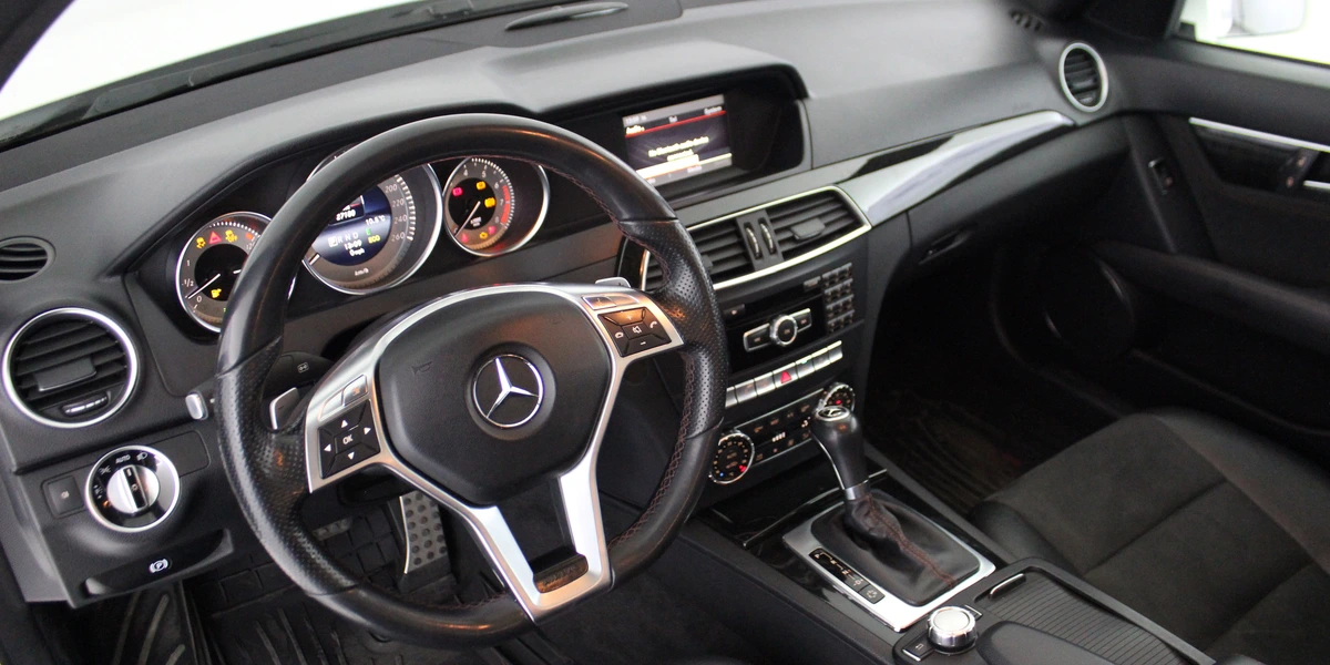 خرید و فروش بنز کلاس C C200  W205 - فول  مدل 2014 نقد و اقساط