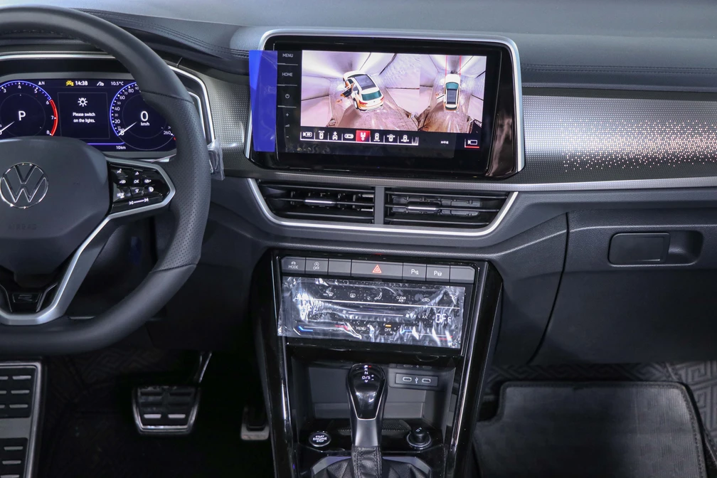 خرید و فروش فولکس T-ROC 300 مدل 2024 نقد و اقساط