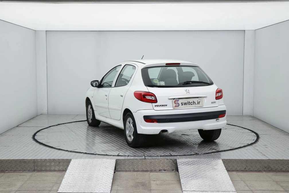 خرید و فروش پژو 207 اتوماتیک مدل 1397 نقد و اقساط