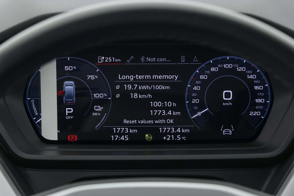 خرید و فروش آئودی q5etron سیلور پکیج - فول مدل 2024 نقد و اقساط خرید و فروش آئودی q5etron سیلور پکیج - فول مدل 2024 نقد و اقساط