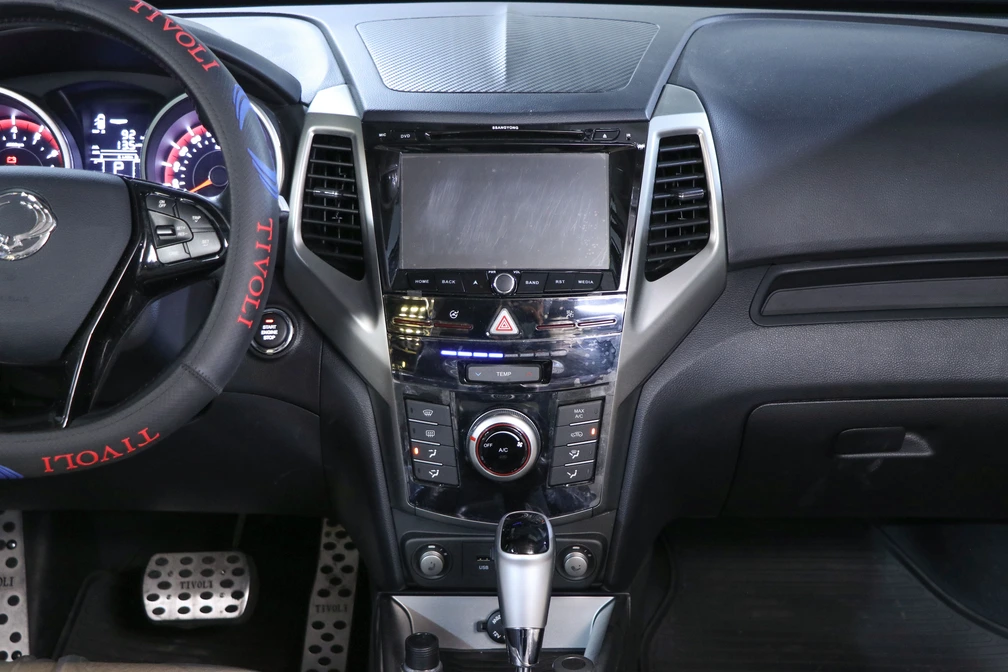 خرید و فروش سانگ یانگ تیوولی آرمور مدل 2017 نقد و اقساط