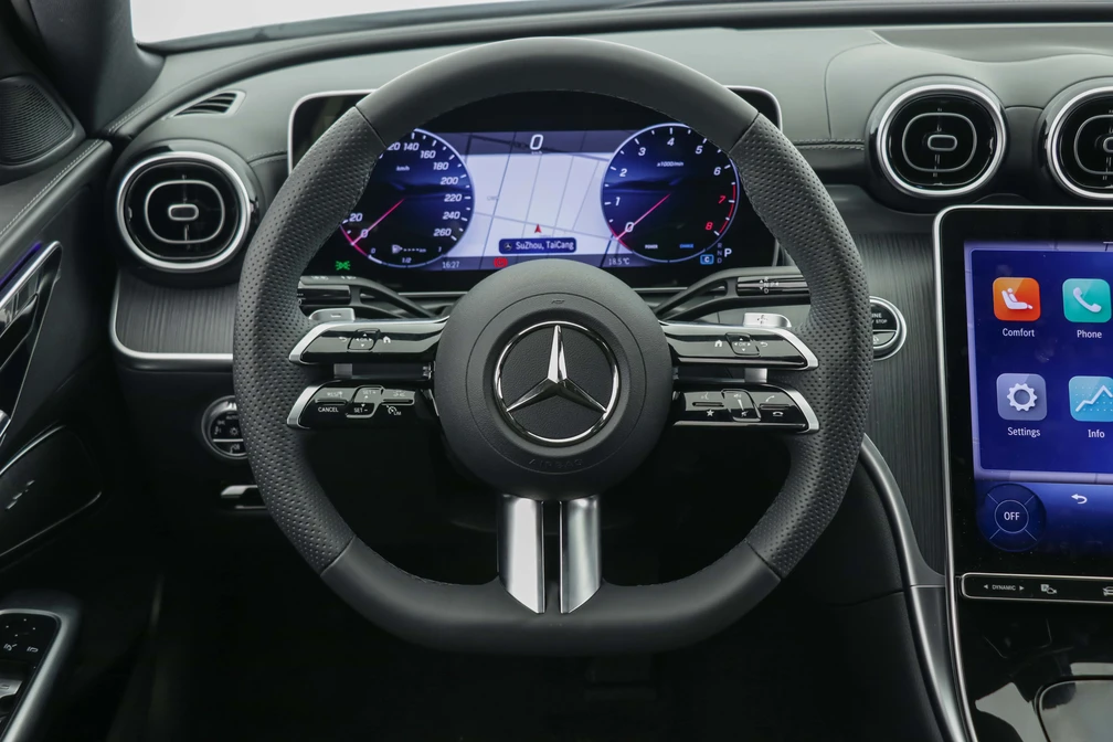 خرید و فروش بنز کلاس C 200 L مدل 2025 نقد و اقساط