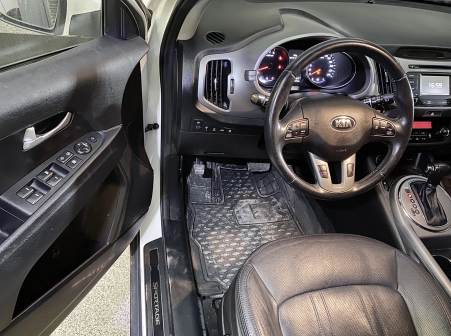 خرید و فروش کیا اسپورتیج SL - فول مدل 2015 نقد و اقساط خرید و فروش کیا اسپورتیج SL - فول مدل 2015 نقد و اقساط