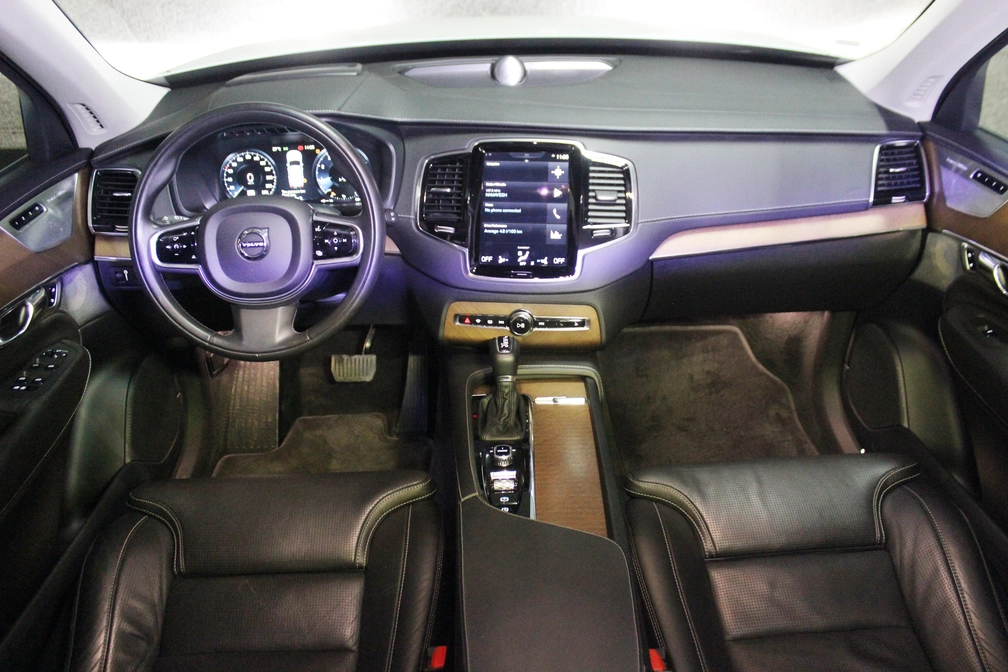 خرید و فروش ولوو XC90 اینسکریپشن مدل 2017 نقد و اقساط