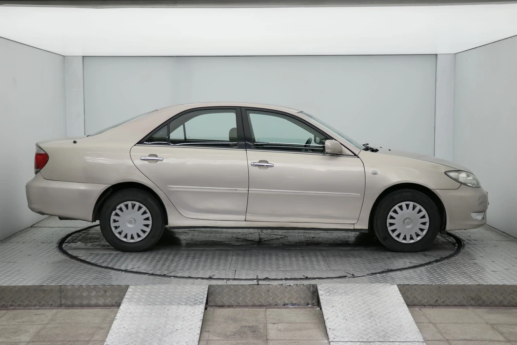 خرید و فروش تویوتا کمری گرند دنده ای مدل 2006 نقد و اقساط