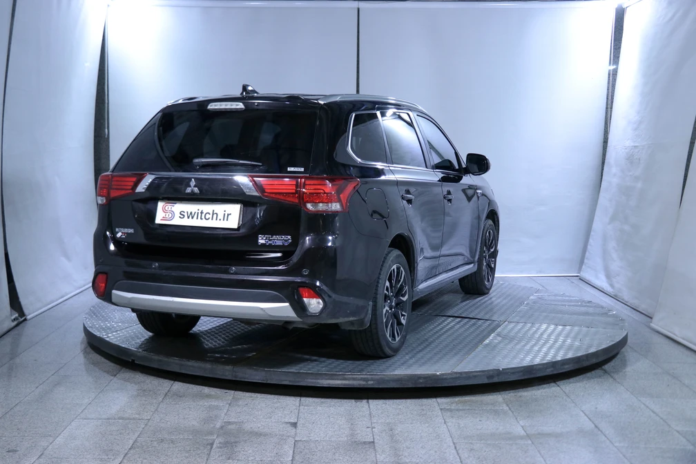 خرید و فروش میتسوبیشی اوتلندر PHEV فول مدل 2018 نقد و اقساط
