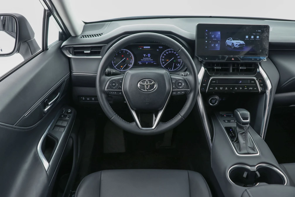 خرید و فروش تویوتا ونزا نیمه فول مدل 2025 نقد و اقساط خرید و فروش تویوتا ونزا نیمه فول مدل 2025 نقد و اقساط