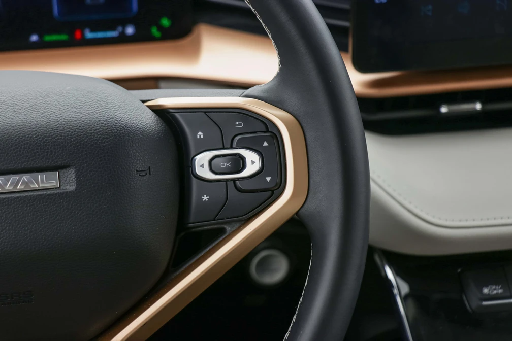 خرید و فروش هاوال H6 HEV اتوماتیک مدل 2025 نقد و اقساط خرید و فروش هاوال H6 HEV اتوماتیک مدل 2025 نقد و اقساط