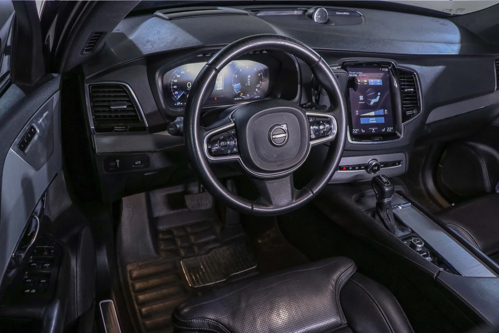 خرید و فروش ولوو XC90 اینسکریپشن مدل 2016 نقد و اقساط