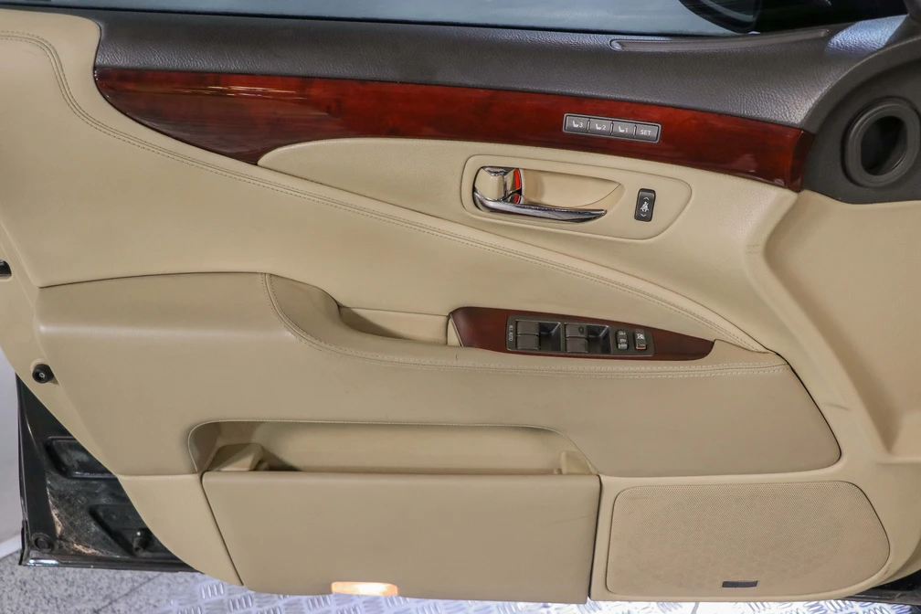 خرید و فروش لکسوس LS 460 - فول 4 نفره مدل 2008 نقد و اقساط خرید و فروش لکسوس LS 460 - فول 4 نفره مدل 2008 نقد و اقساط