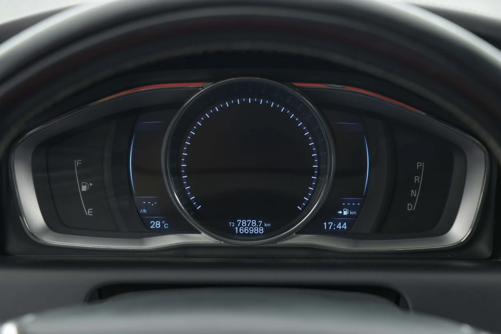 خرید و فروش ولوو XC60 R دیزاین مدل 2014 نقد و اقساط