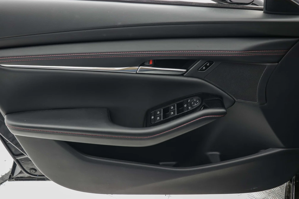 خرید و فروش مزدا 3 PE مدل 2025 نقد و اقساط خرید و فروش مزدا 3 PE مدل 2025 نقد و اقساط