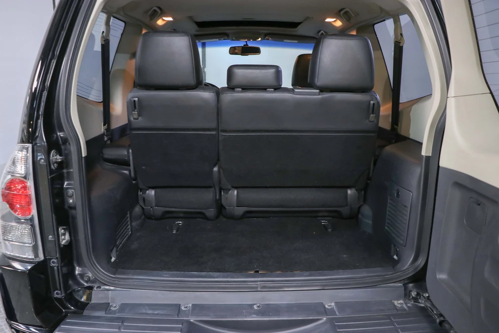 خرید و فروش میتسوبیشی پاجرو دو در فول مدل 2007 نقد و اقساط