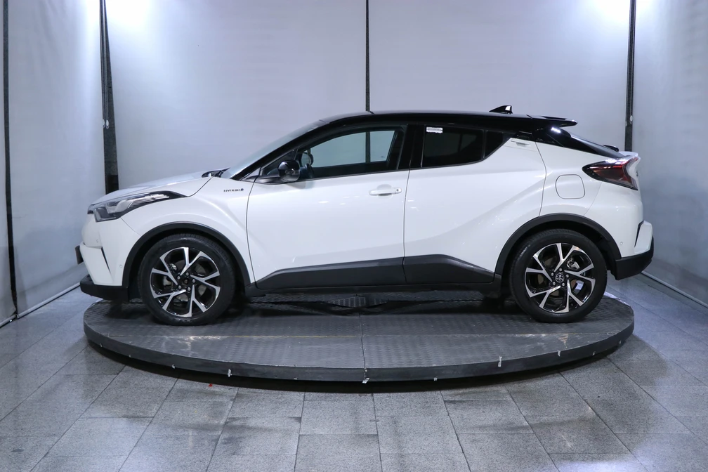 خرید و فروش تویوتا CHR هیبرید استایل مدل 2018 نقد و اقساط