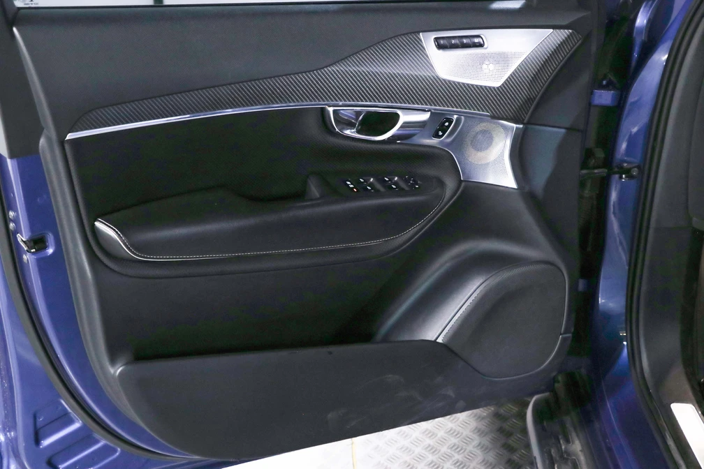 خرید و فروش ولوو XC90 R دیزاین مدل 2016 نقد و اقساط