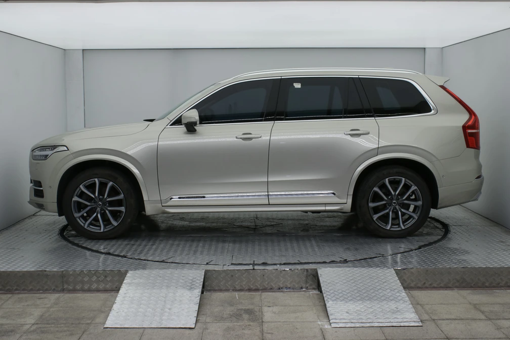 خرید و فروش ولوو XC90 اینسکریپشن مدل 2016 نقد و اقساط خرید و فروش ولوو XC90 اینسکریپشن مدل 2016 نقد و اقساط