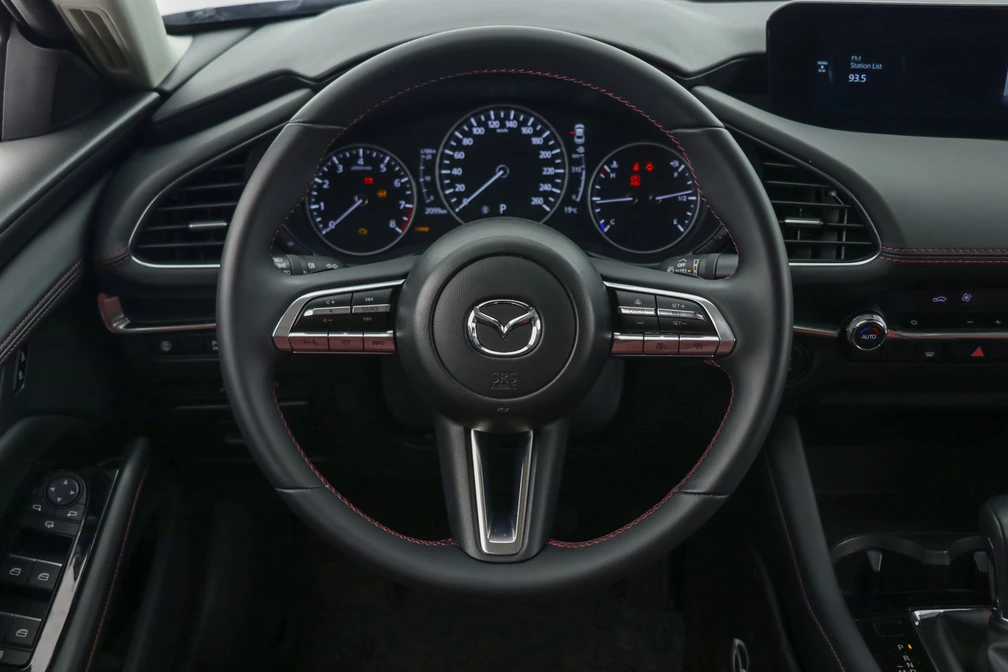 خرید و فروش مزدا 3 PE مدل 2025 نقد و اقساط خرید و فروش مزدا 3 PE مدل 2025 نقد و اقساط