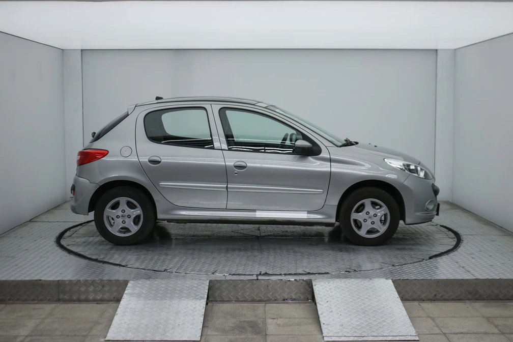 خرید و فروش پژو 207 اتوماتیک سقف شیشه ای مدل 1404 نقد و اقساط خرید و فروش پژو 207 اتوماتیک سقف شیشه ای مدل 1404 نقد و اقساط