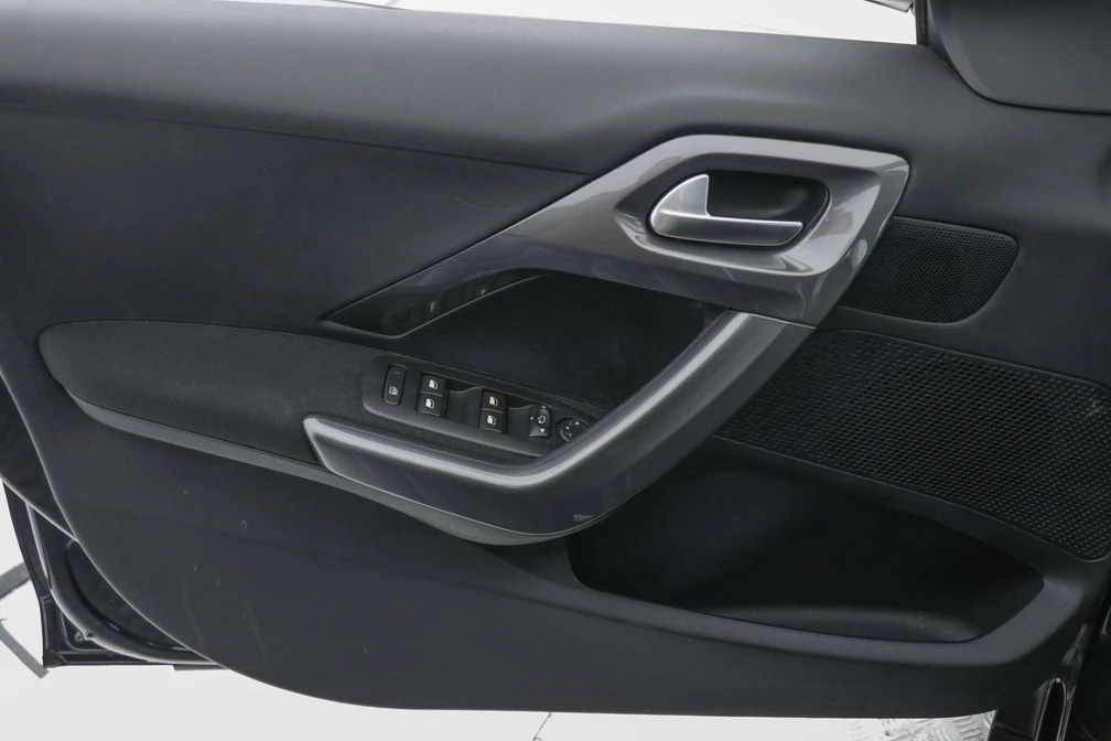 خرید و فروش پژو 2008 اتوماتیک مدل 1397 نقد و اقساط خرید و فروش پژو 2008 اتوماتیک مدل 1397 نقد و اقساط