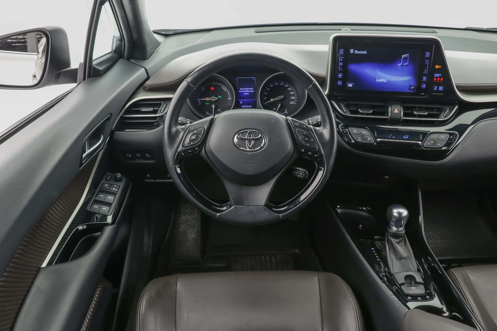 خرید و فروش تویوتا CHR هیبرید لانژ مدل 2017 نقد و اقساط