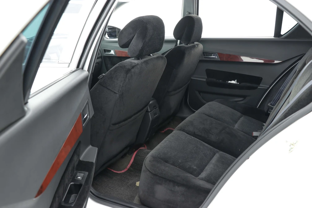 خرید و فروش ایران خودرو دنا پلاس توربو اتوماتیک مدل 1400 نقد و اقساط