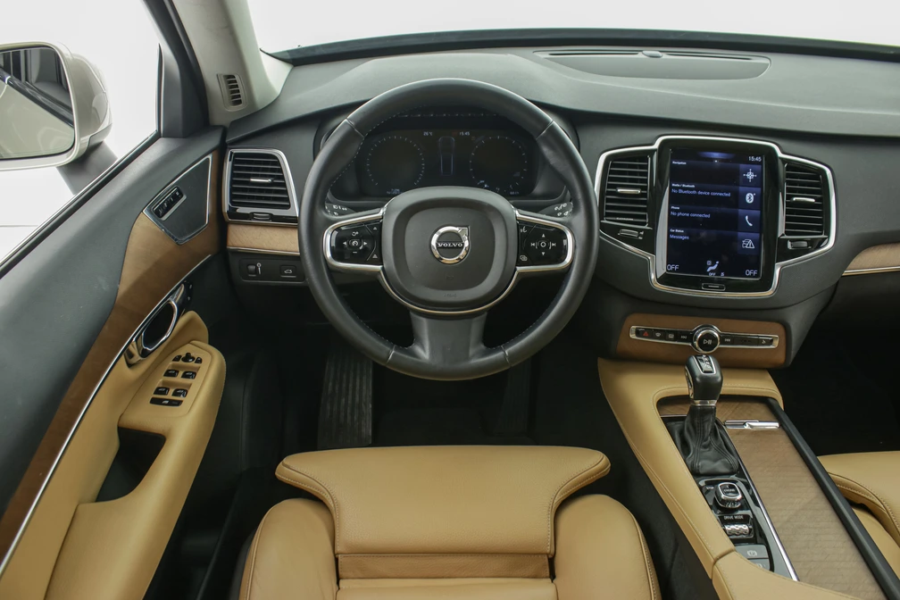 خرید و فروش ولوو XC90 اینسکریپشن مدل 2016 نقد و اقساط خرید و فروش ولوو XC90 اینسکریپشن مدل 2016 نقد و اقساط