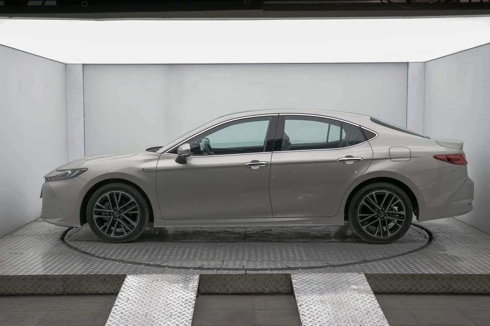 خرید و فروش تویوتا کمری هیبرید LE - فول مدل 2025 نقد و اقساط خرید و فروش تویوتا کمری هیبرید LE - فول مدل 2025 نقد و اقساط