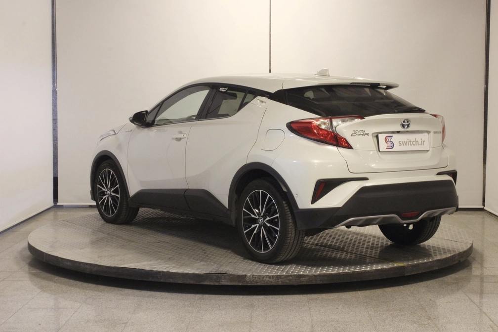 خرید و فروش تویوتا CHR هیبرید آیکان مدل 2018 نقد و اقساط خرید و فروش تویوتا CHR هیبرید آیکان مدل 2018 نقد و اقساط