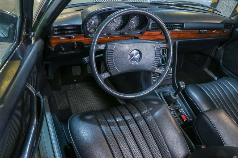 خرید و فروش بنز کلاس S 350 SE مدل 1977 نقد و اقساط