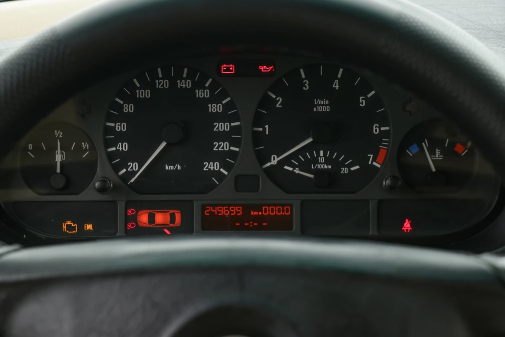 خرید و فروش ب ام و سری 3 318i - دنده ای مدل 2005 نقد و اقساط خرید و فروش ب ام و سری 3 318i - دنده ای مدل 2005 نقد و اقساط