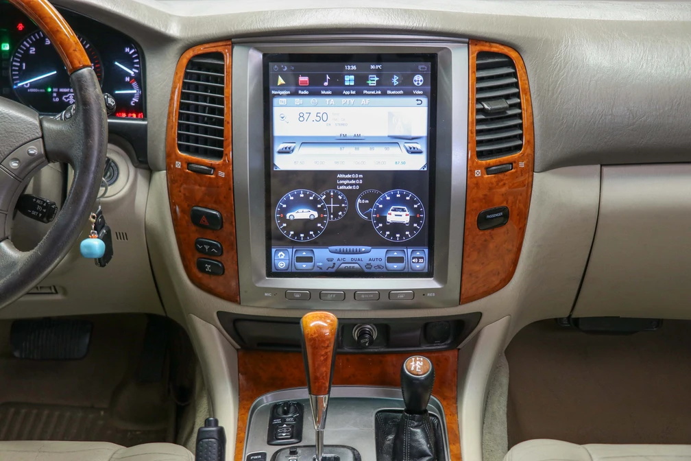 خرید و فروش تویوتا لندکروز VXR مدل 2006 نقد و اقساط