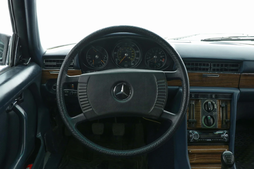 خرید و فروش بنز کلاس S S280 W116 دنده ای مدل 1974 نقد و اقساط