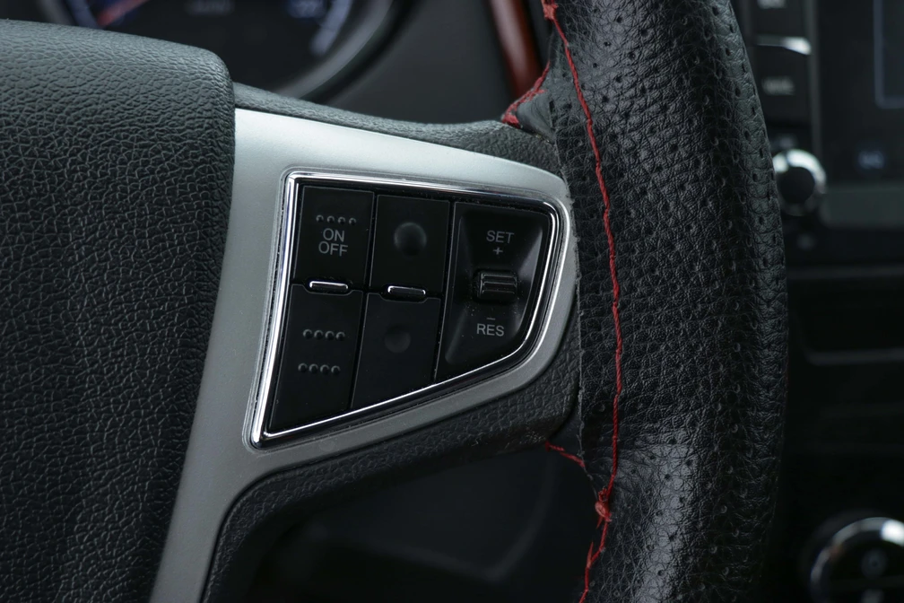 خرید و فروش ایران خودرو دنا پلاس توربو اتوماتیک آپشنال مدل 1403 نقد و اقساط