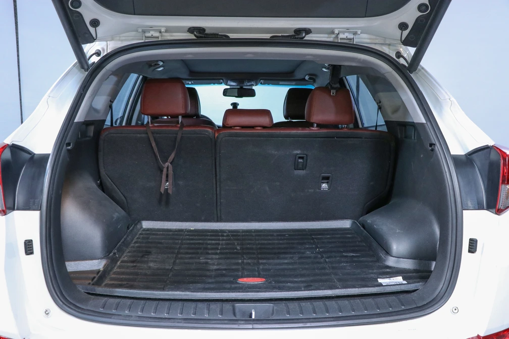 خرید و فروش هیوندای توسان (ix35) TL - دو دیفرانسیل - فول - تک رادار مدل 2017 نقد و اقساط خرید و فروش هیوندای توسان (ix35) TL - دو دیفرانسیل - فول - تک رادار مدل 2017 نقد و اقساط