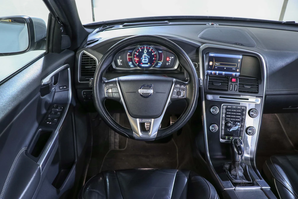 خرید و فروش ولوو XC60 R دیزاین مدل 2014 نقد و اقساط