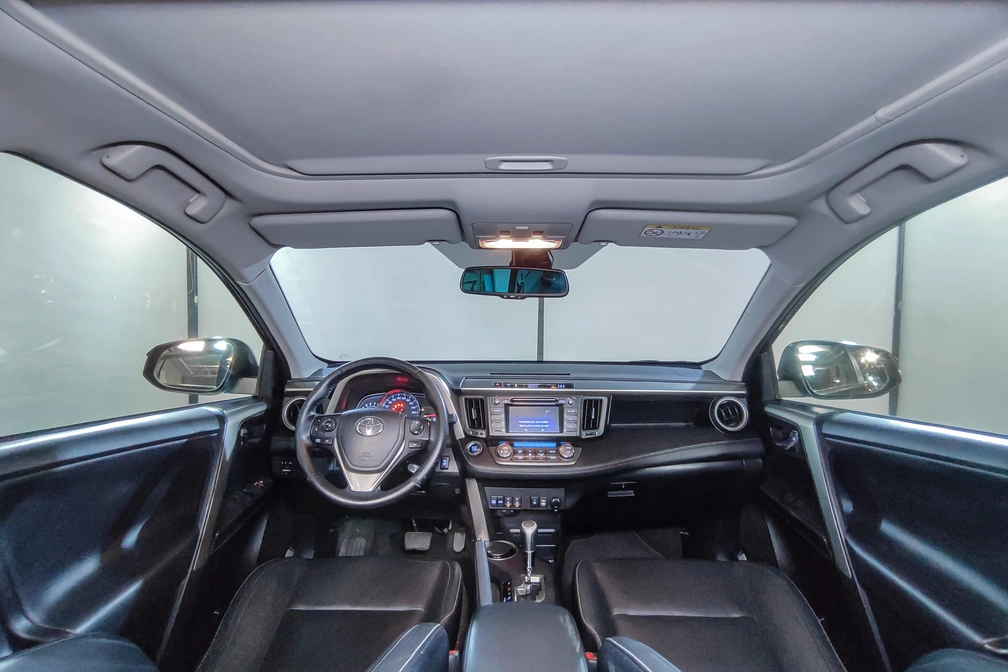 خرید و فروش تویوتا راوفور فول - دو دیفرانسیل مدل 2014 نقد و اقساط