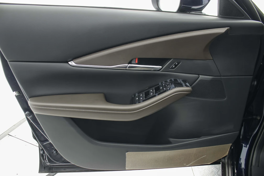 خرید و فروش مزدا CX-30 فول مدل 2024 نقد و اقساط