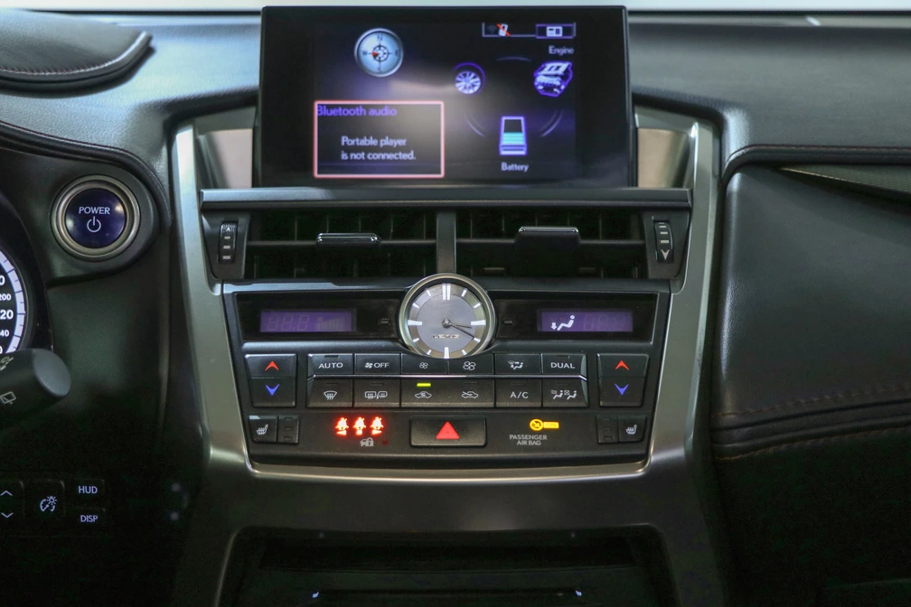 خرید و فروش لکسوس NX هیبرید 300H - F SPORT - هفت کلید - سقف پاناروما مدل 2016 نقد و اقساط