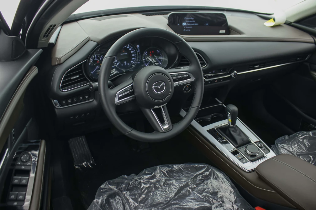 خرید و فروش مزدا CX-30 فول مدل 2024 نقد و اقساط