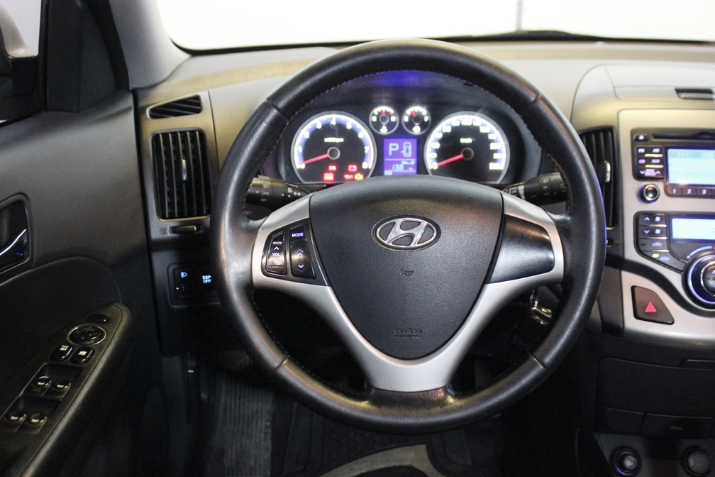 خرید و فروش هیوندای i30 FD - فول مدل 2010 نقد و اقساط