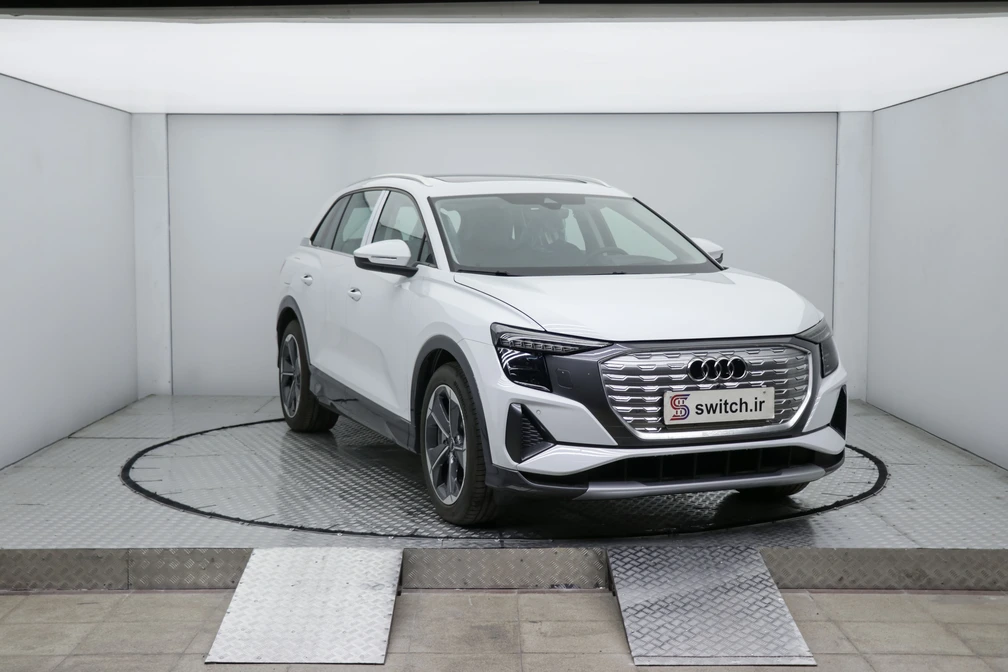 خرید و فروش آئودی q5etron سیلور پکیج - فول مدل 2024 نقد و اقساط خرید و فروش آئودی q5etron سیلور پکیج - فول مدل 2024 نقد و اقساط