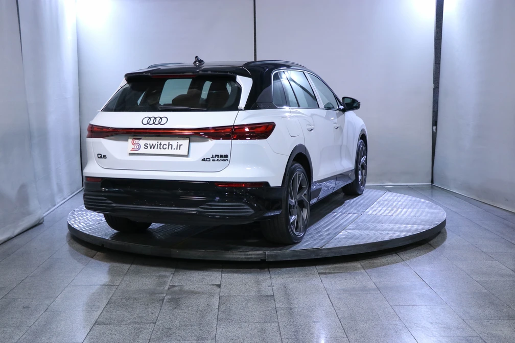 خرید و فروش آئودی q5etron سیلور پکیج - لو آپشن مدل 2024 نقد و اقساط خرید و فروش آئودی q5etron سیلور پکیج - لو آپشن مدل 2024 نقد و اقساط