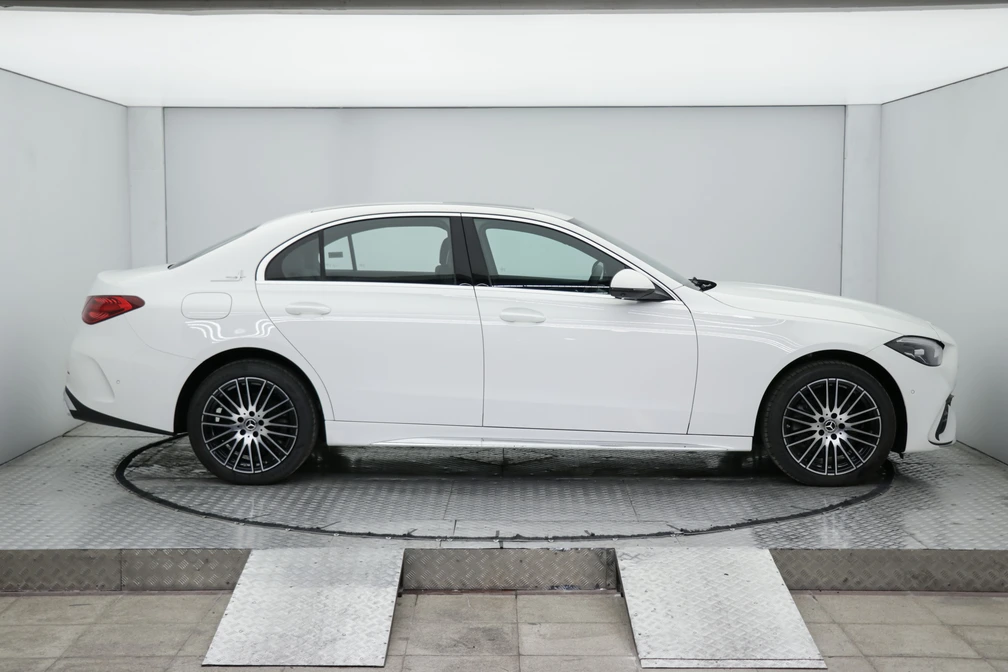 خرید و فروش بنز کلاس C 200 L مدل 2025 نقد و اقساط