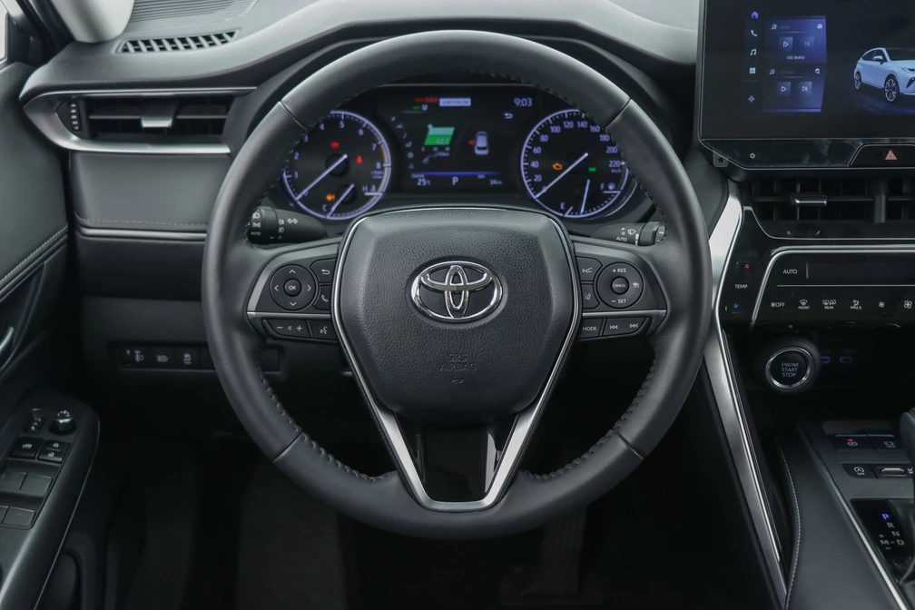 خرید و فروش تویوتا ونزا نیمه فول مدل 2025 نقد و اقساط خرید و فروش تویوتا ونزا نیمه فول مدل 2025 نقد و اقساط